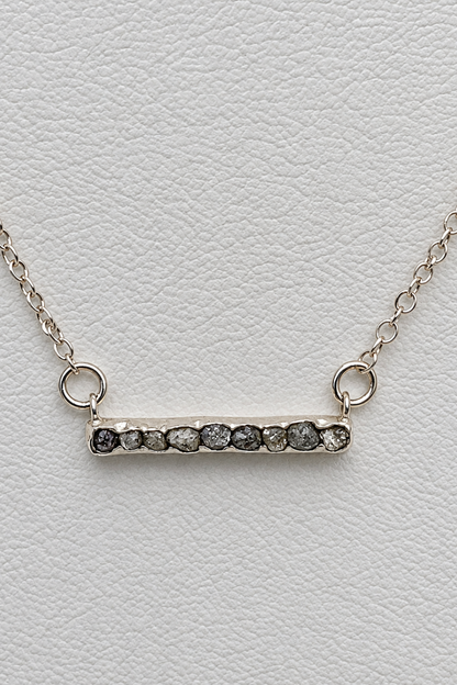 Silver plated necklace with dark grey faceted stone Bar