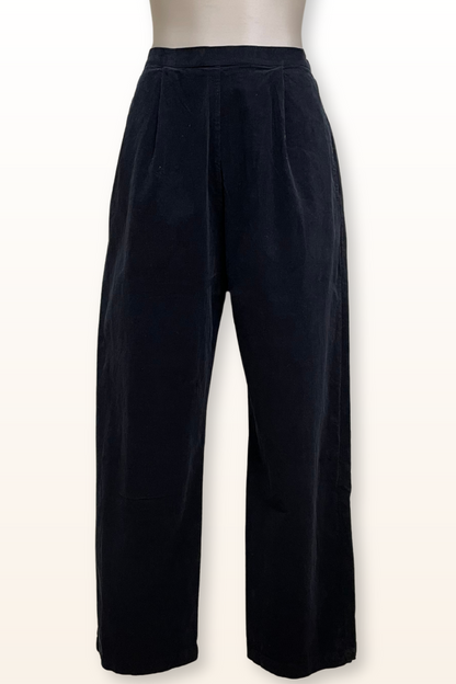 Pleated Pant in fine Cord