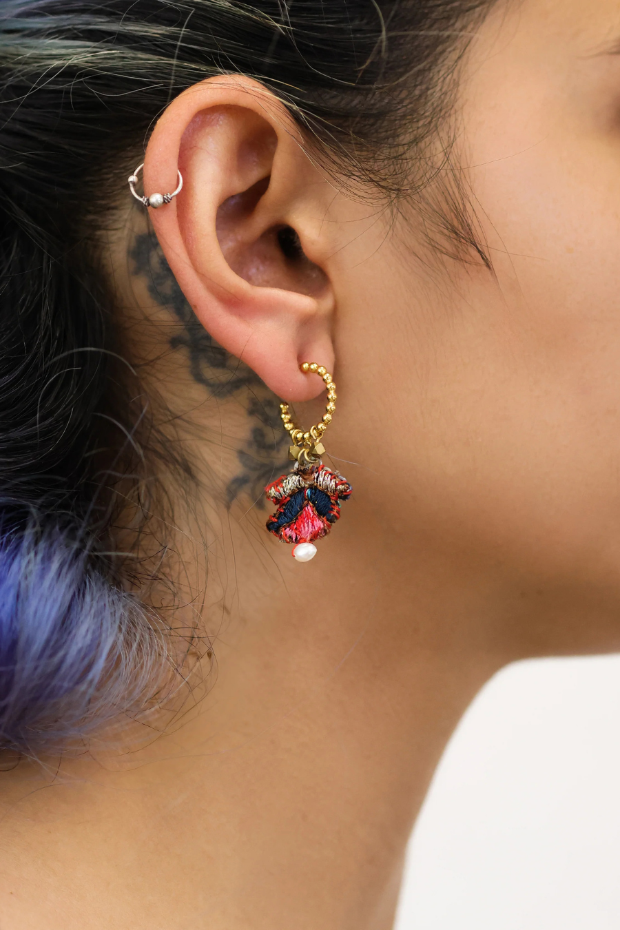 earring1_0b9f6eae-20e0-4019-bb8e-e350bc9066ec.png