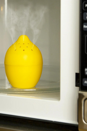 Lemon Microwave Cleaner