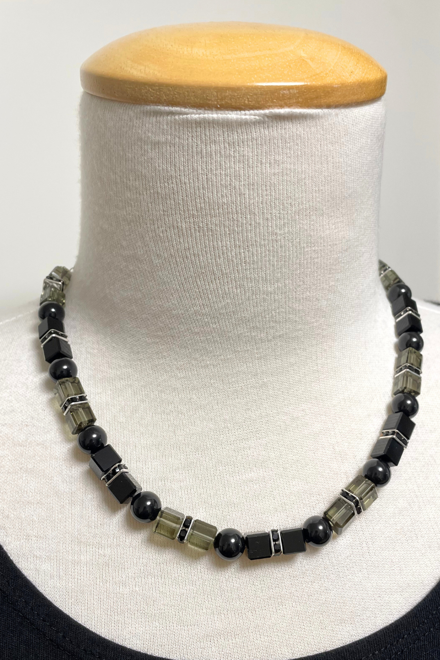 Black Pearl/Grey and Black Square Crystal and Rhondelles Beaded Necklace