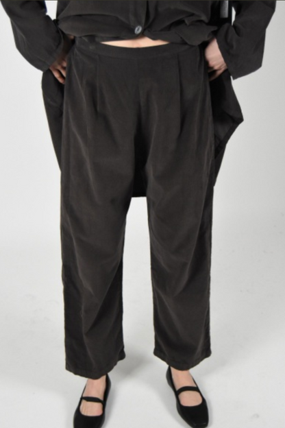 Pleated Pant in fine Cord