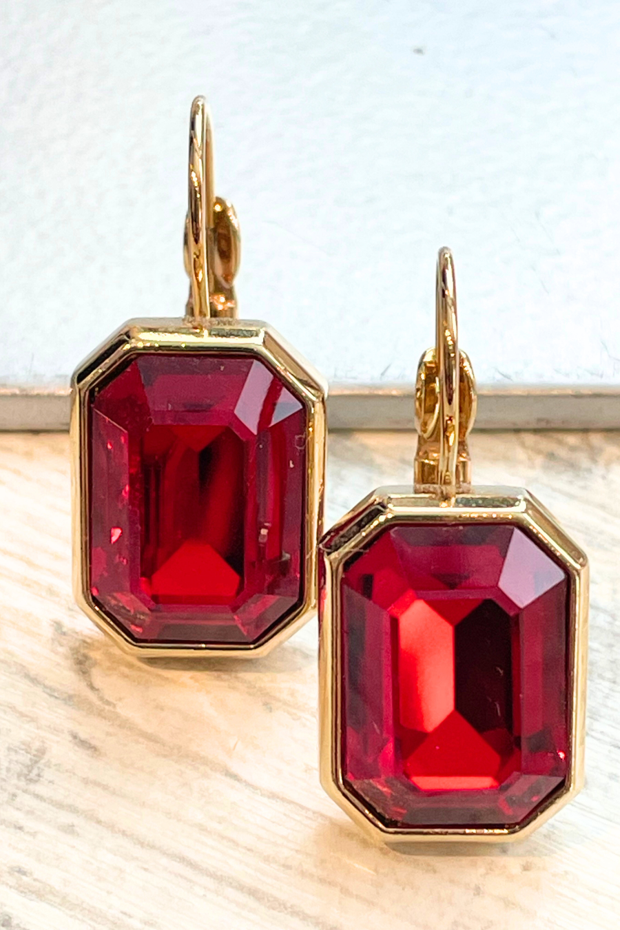 Fera Octagon Crystal Earring