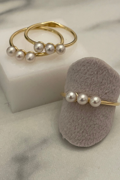 3 Pearl Ring