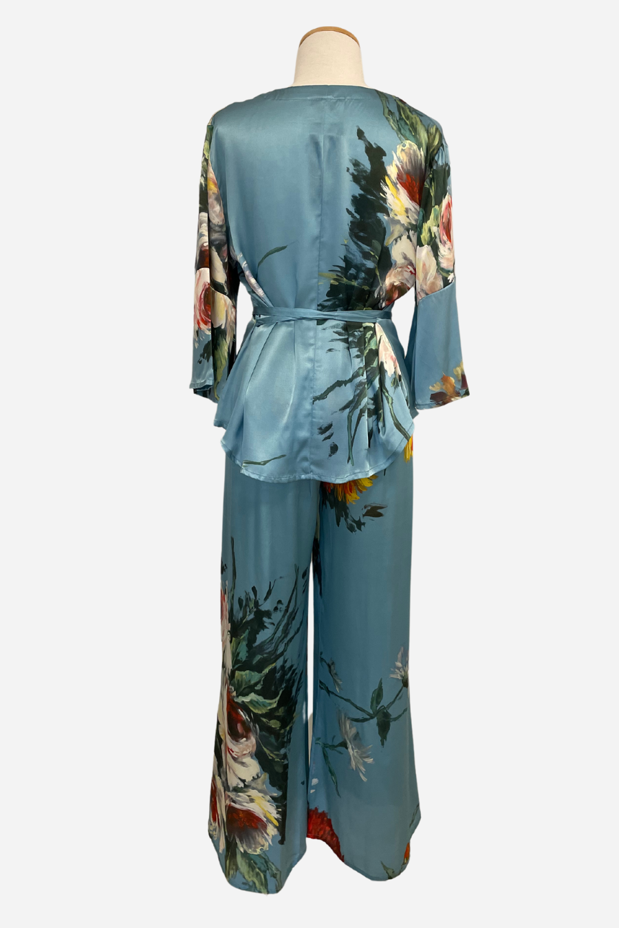 Delilah and Osca Pant Set in Silk Floral Print