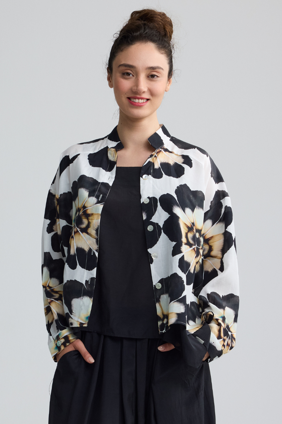 AMARIS Floral print stand collar shirt