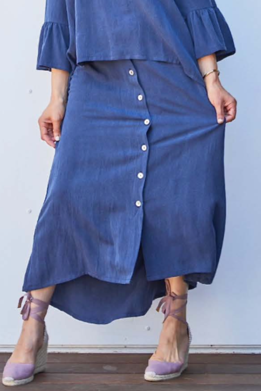 skirt1_6694ca50-70fd-4042-acc1-001fdfde5c7e.png