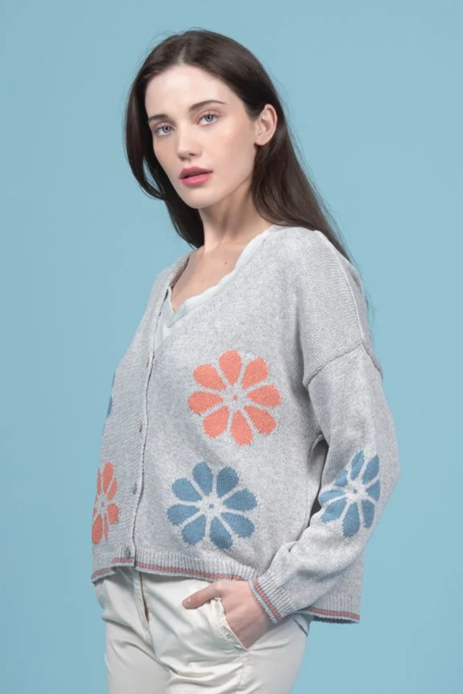 sweater1_89fa8e83-495c-4d2f-a4a8-23d5e3ddd81d.png