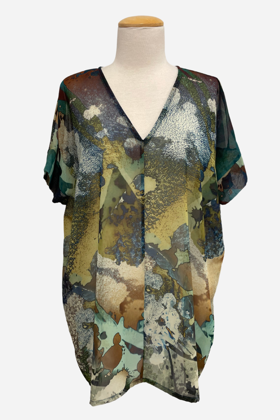 tunic_9a49c17f-e4ee-4578-969f-768c5a5889dc.png