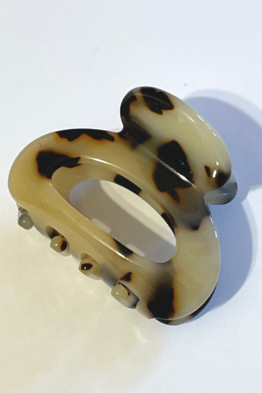 Open Oval Jaw