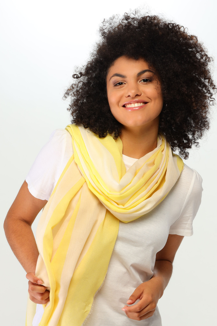 Sustainability Edition: Stola with XXL stripes