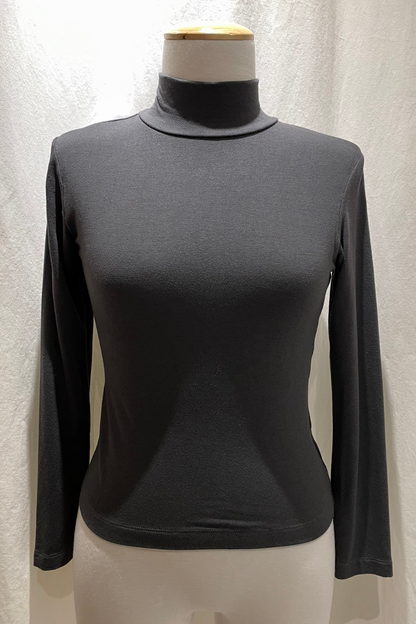 Long Sleeve Mock Neck Top